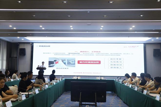 下载 (1).jpg
